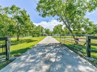 6217 Fm 2004 Rd, Hitchcock, TX 77563