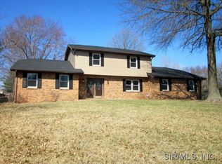 201 Bittersweet Ln, Belleville, IL 62221
