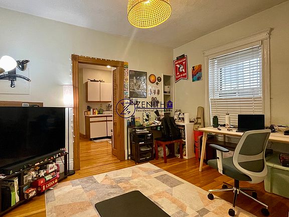 5th image of 74 Phillips St APT 2