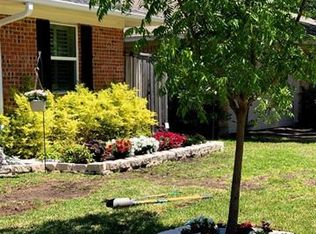 1916 Morningside Dr, Garland, TX 75042