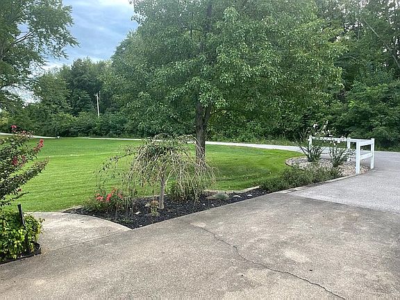 2nd image of 2206 N East Shore Dr