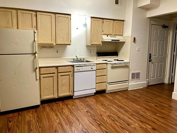 Large eat in kitchen