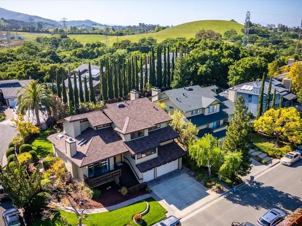10375 Heney Creek Pl, Cupertino, CA 95014