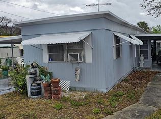 59 Holly Dr, Tavares, FL 32778