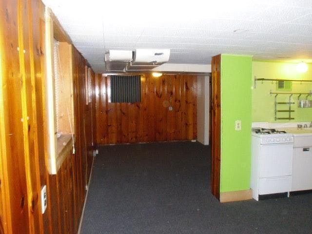 2nd image of 114 S West St APT 1