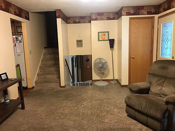 4th image of 2627 Saint Patrick Ave