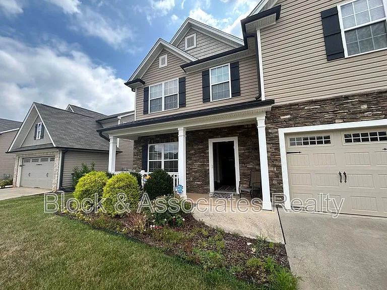 1464 Land Grove Dr — Photo 2