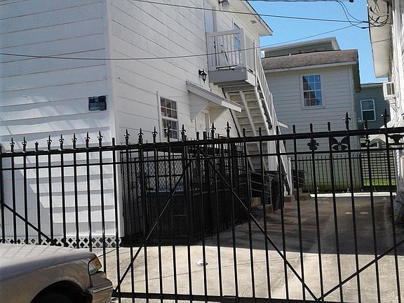 2nd image of 2202 Hutchins St APT C