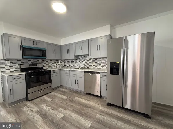 221 Cleveland St, Bristol, PA 19007