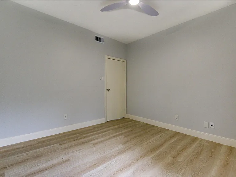 11711 Memorial Dr #534 — Photo 23