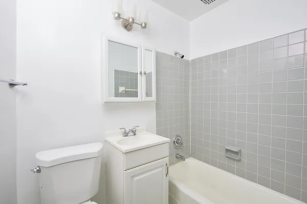 Sold by The Gonzalez Property Group LLC | media 4