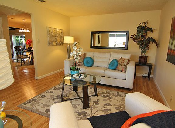 3rd image of 2975 Cropley Ave