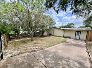 401 Philco Dr, Austin, TX 78745