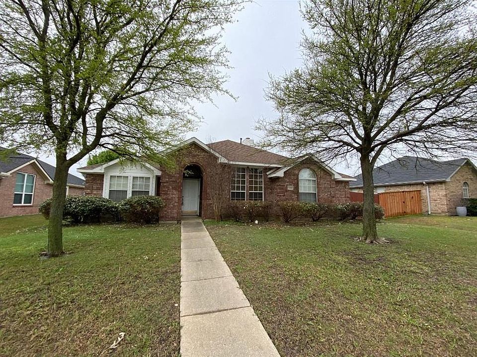1st image of 1826 Lake Travis Dr