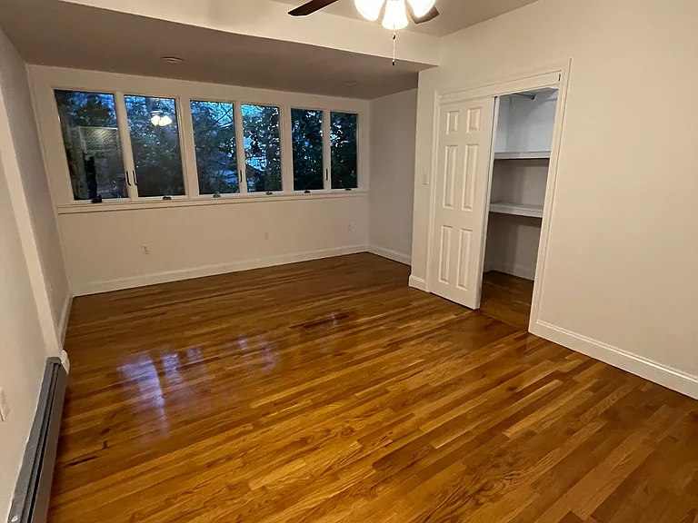2038 Dorchester Ave — Photo 10