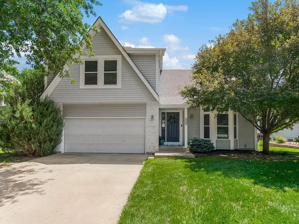 5717 McCormick Dr, Shawnee, KS 66226