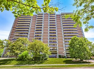 235 Grandravine Dr #812, Toronto, ON M3N 1J2