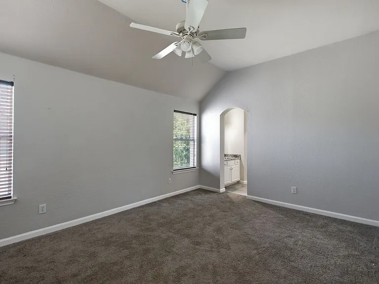 9309 Stonewood Dr — Photo 43