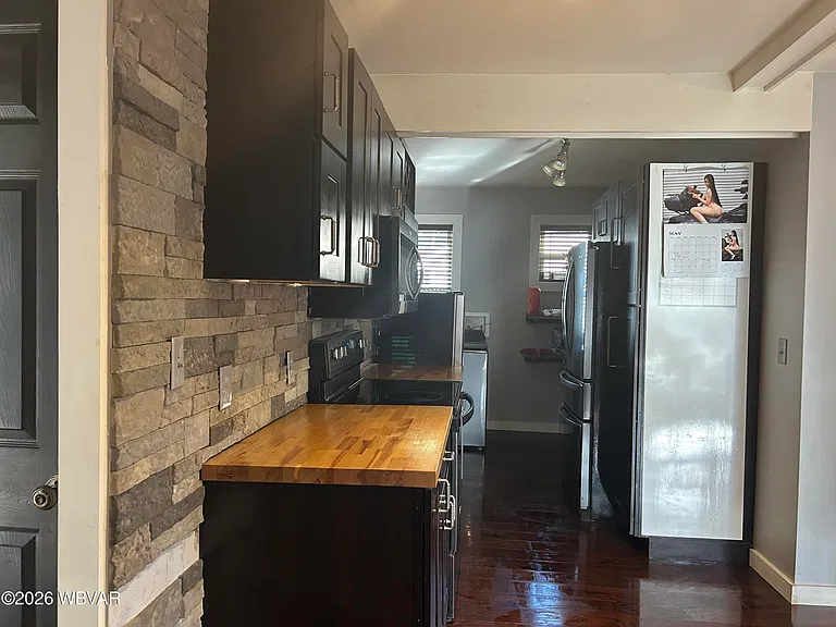 1820 Blanchard Ave — Photo 5