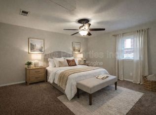 900 N Montgomery Ave #203, Sheffield, AL 35660