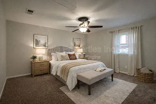 900 N Montgomery Ave #203 Photo 1