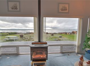 731 Walters Ln, Point Roberts, WA 98281