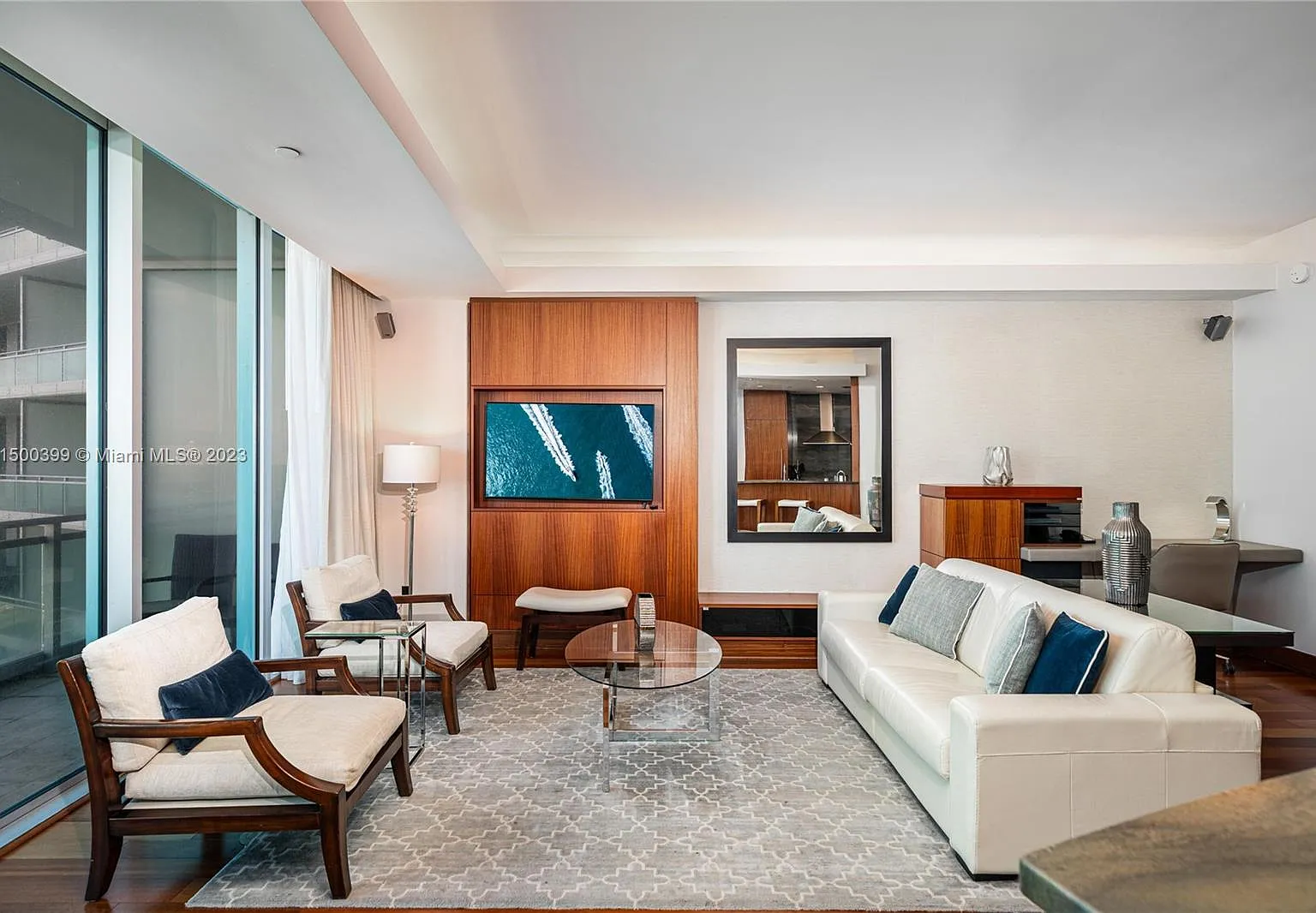 10295 Collins Ave Hotel C — Photo 4