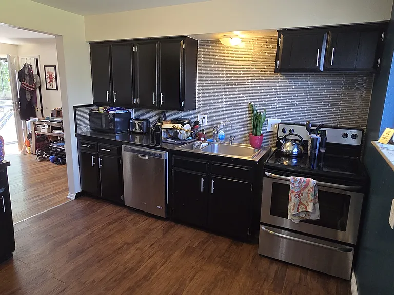 4590 W Dakota Ave — Photo 1