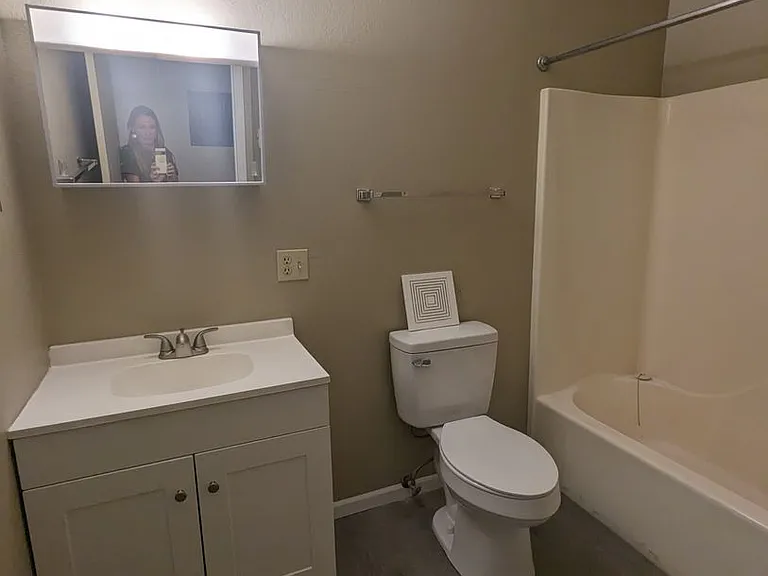 119 Briar Ln — Photo 2