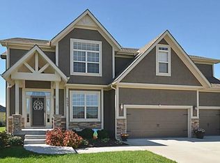 6605 NW 104th St, Kansas City, MO 64154