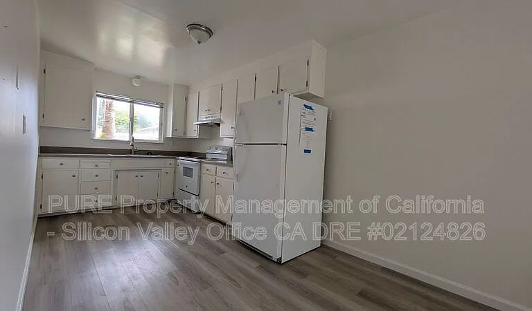 1798 Halterman Ave — Photo 7