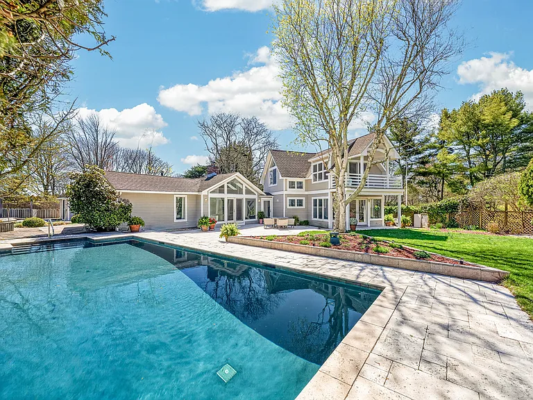 4 Far Pond Rd — Photo 5