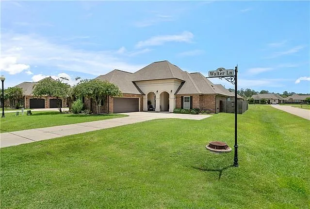 400 Walter Ln — Photo 24