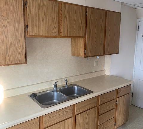 2nd image of 803 Beach Ave