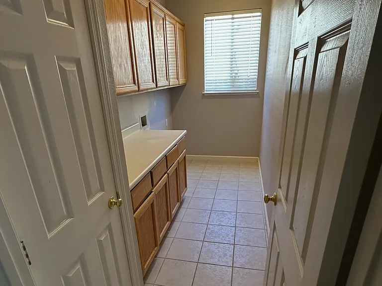1412 Blush St — Photo 8