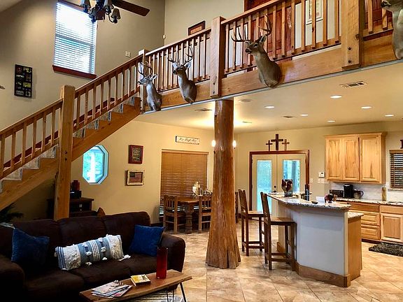 4th image of 8185 Mica Cir
