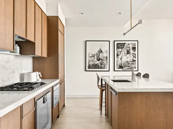 180 Front Street image 6 of 21