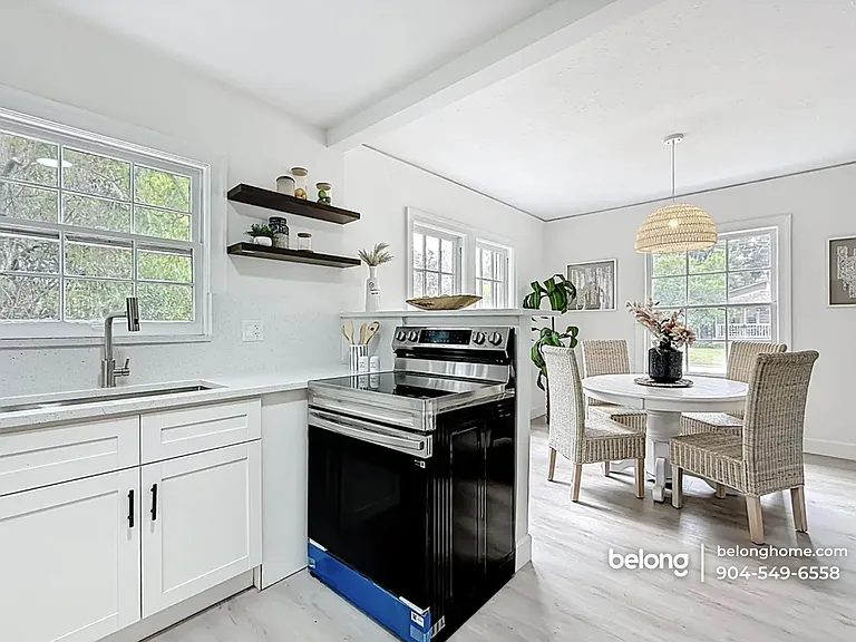 2057 Southampton Rd — Photo 17