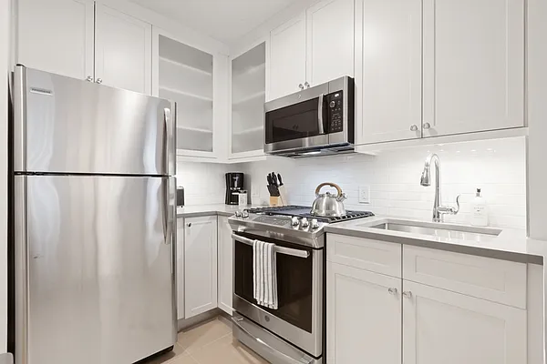 60 W 66th Street #30H