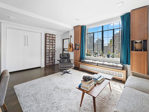 3rd image of 320 E 42nd St APT 3010