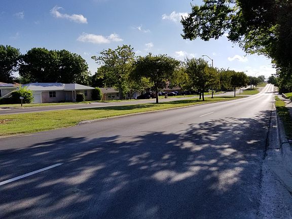 5th image of 1607 Evergreen Dr