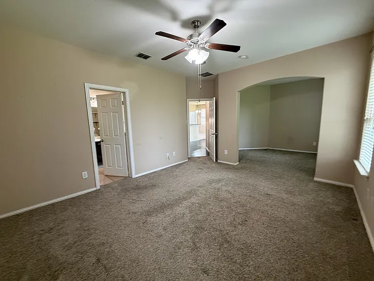 14629 Crystal Lake Dr — Photo 9
