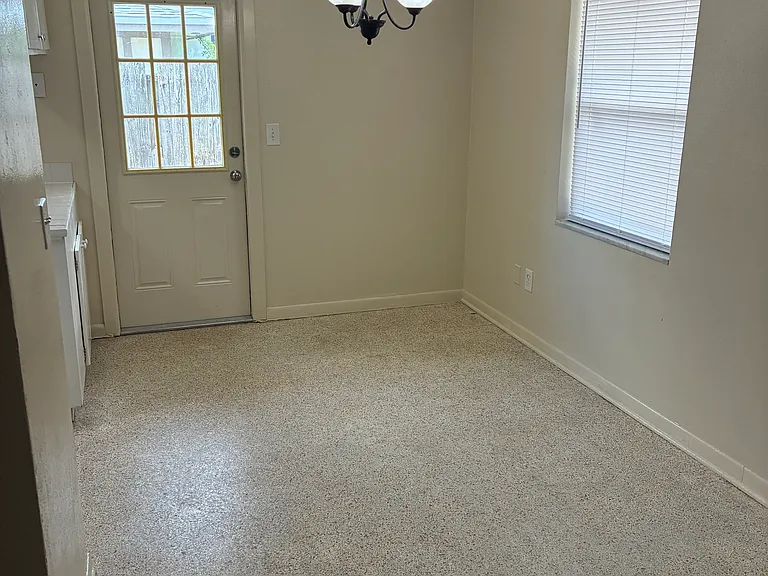 6494 Treehaven Dr — Photo 6