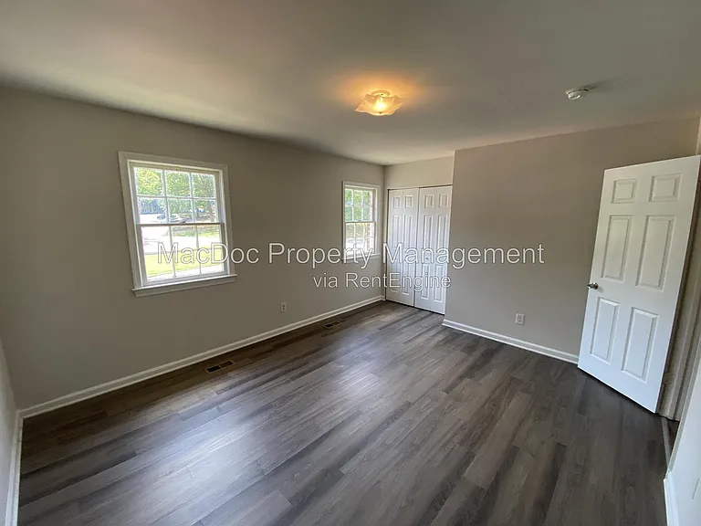 130 Janney Ct — Photo 23
