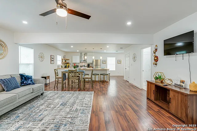 1039 McKinley Ave — Photo 8