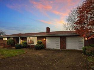 920 Vernon Dr, Rostraver Township, PA 15012