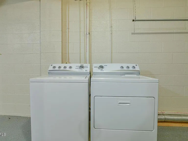 2503 Lakeview Dr #13 — Photo 18