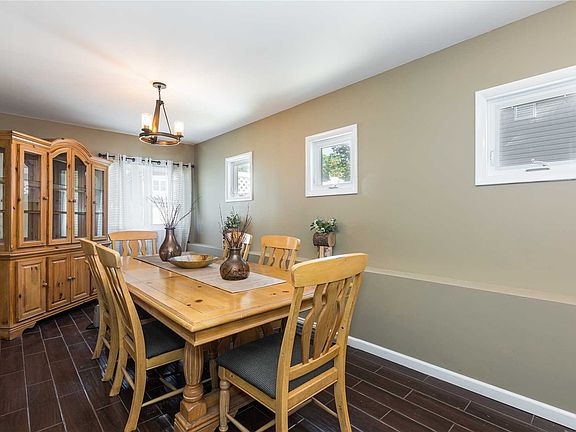 3rd image of 67 Park Ln