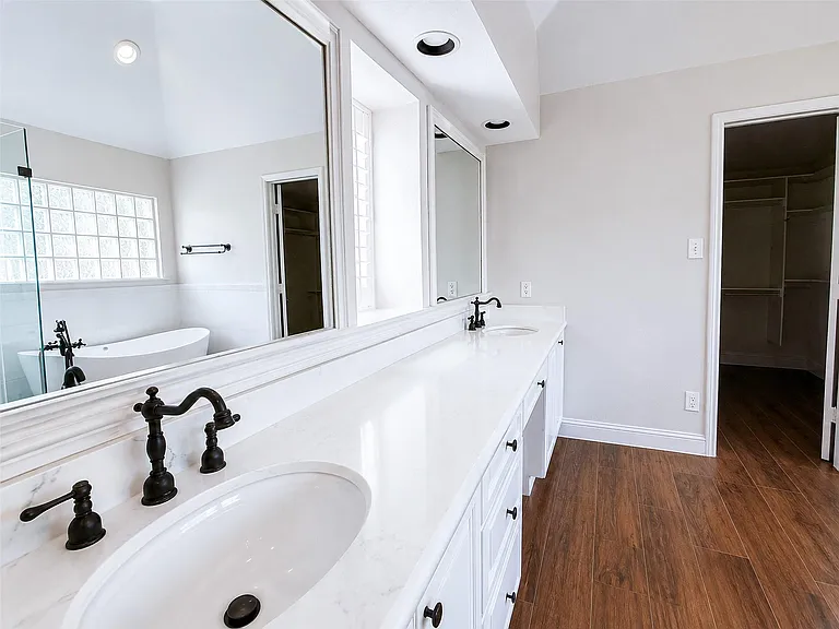 18 Doeskin Pl — Photo 28
