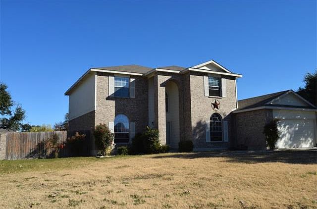 1st image of 226 Cross Bend Dr